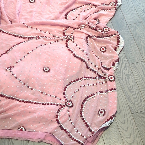 Elegant Pink and Red Beaded Saree - Size M Excellent Condition - Picture 2 of 5